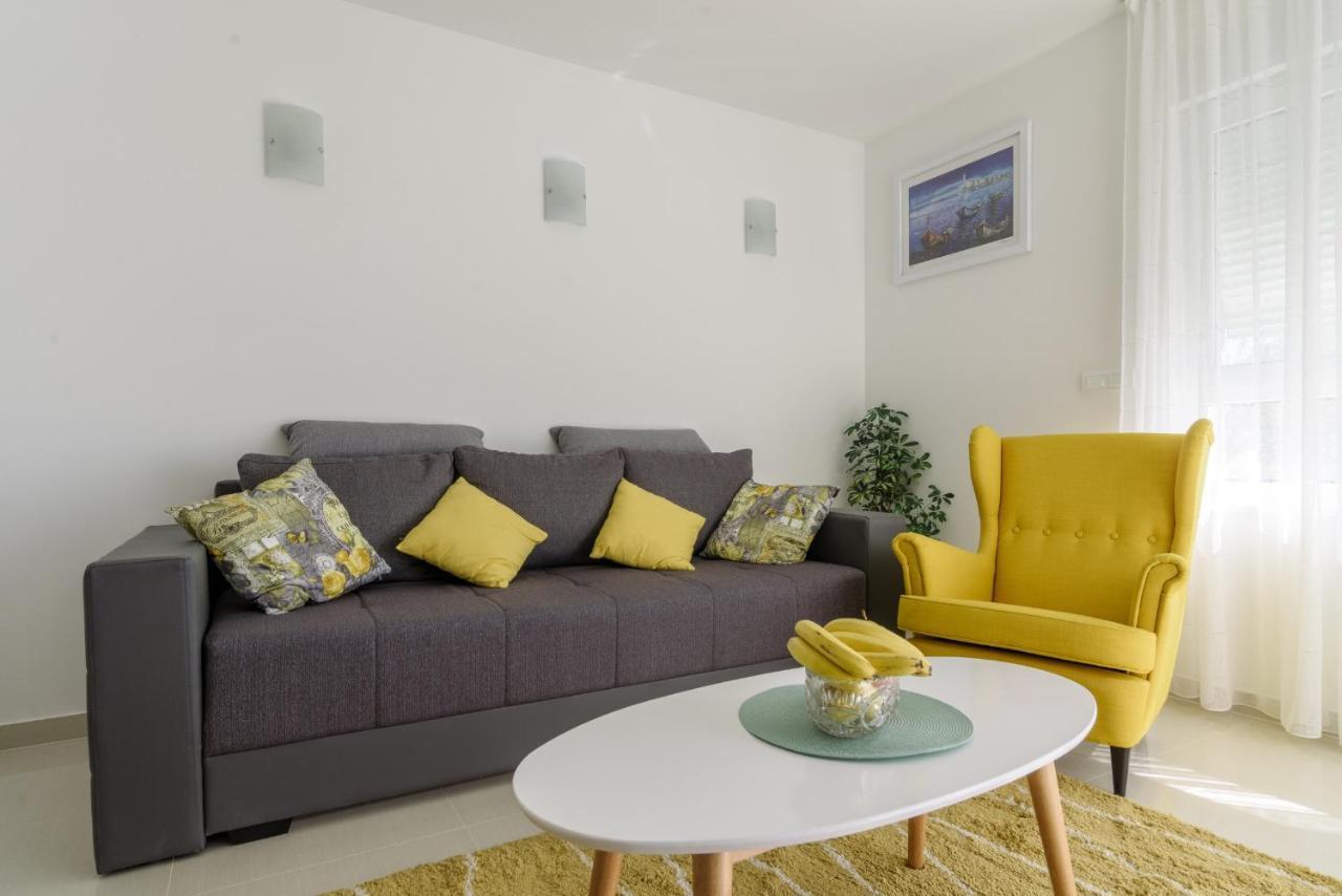 Apartment S-7 Trogir Exterior photo